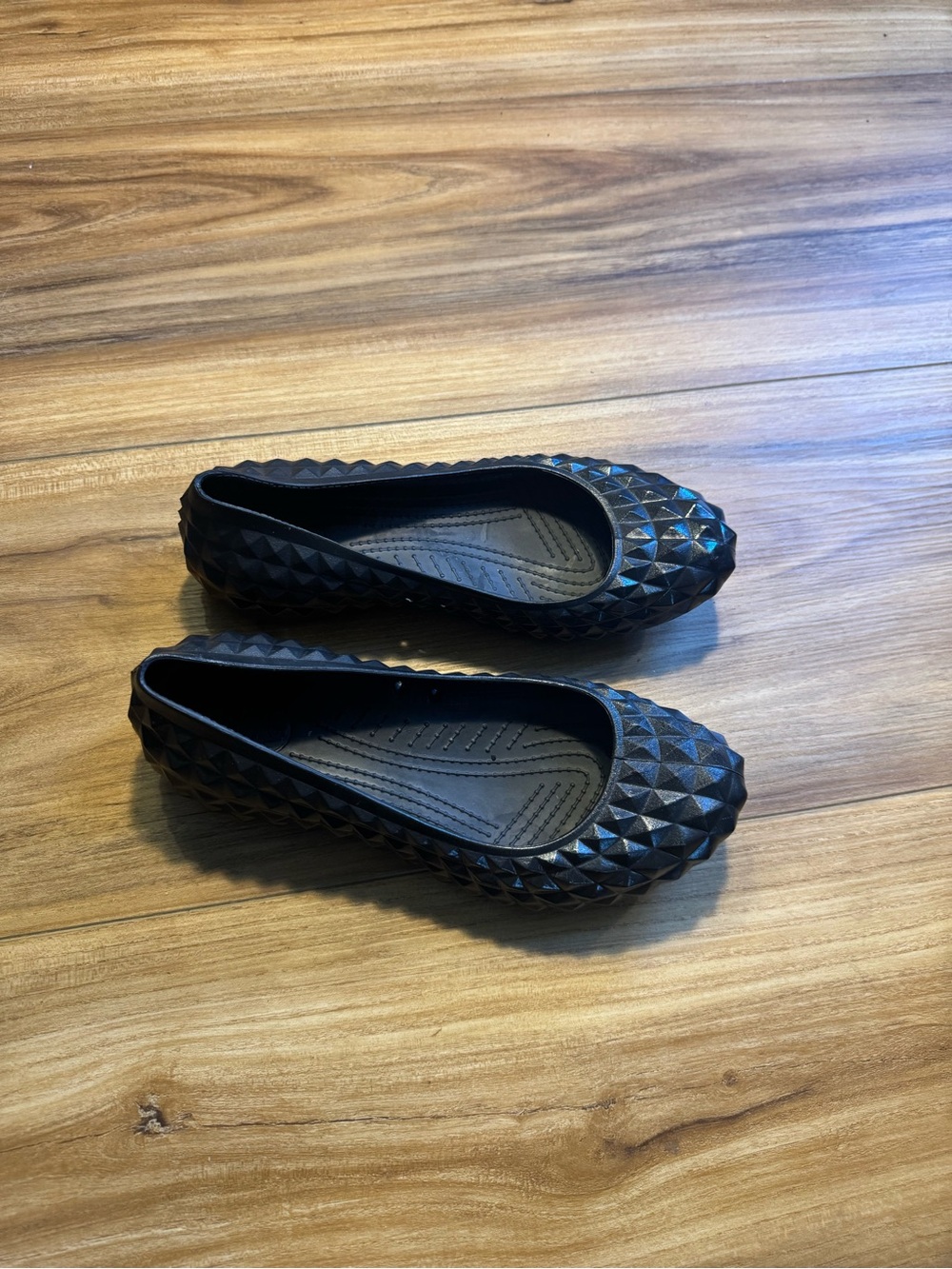 CROCs Iridescent Black Studded Slip-On Ballet Flats size 8 Wide